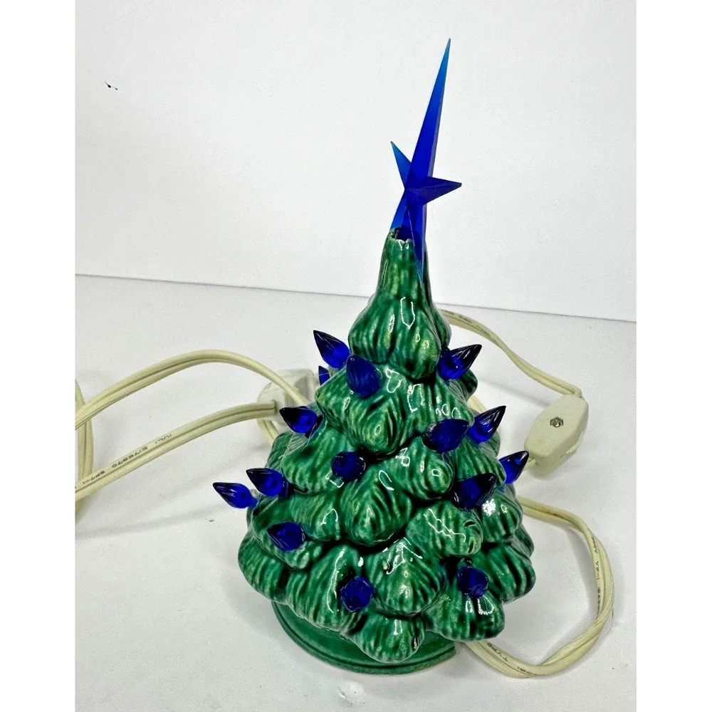 VTG Ceramic Light Up Christmas Tree Blue 5